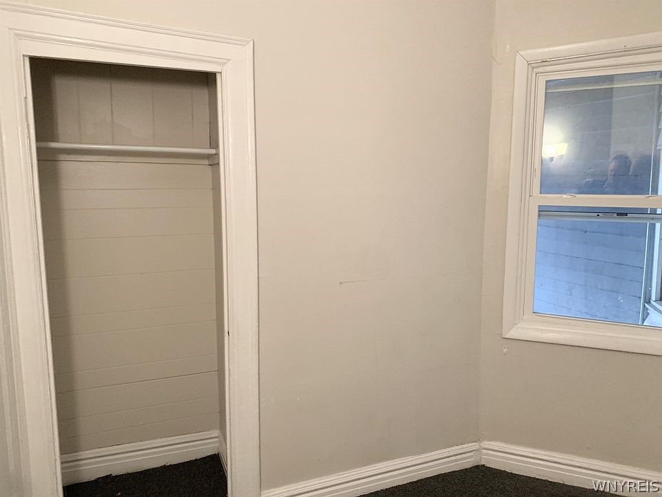 227 14th Street Buffalo, NY 14213 - Photo 33 of 34