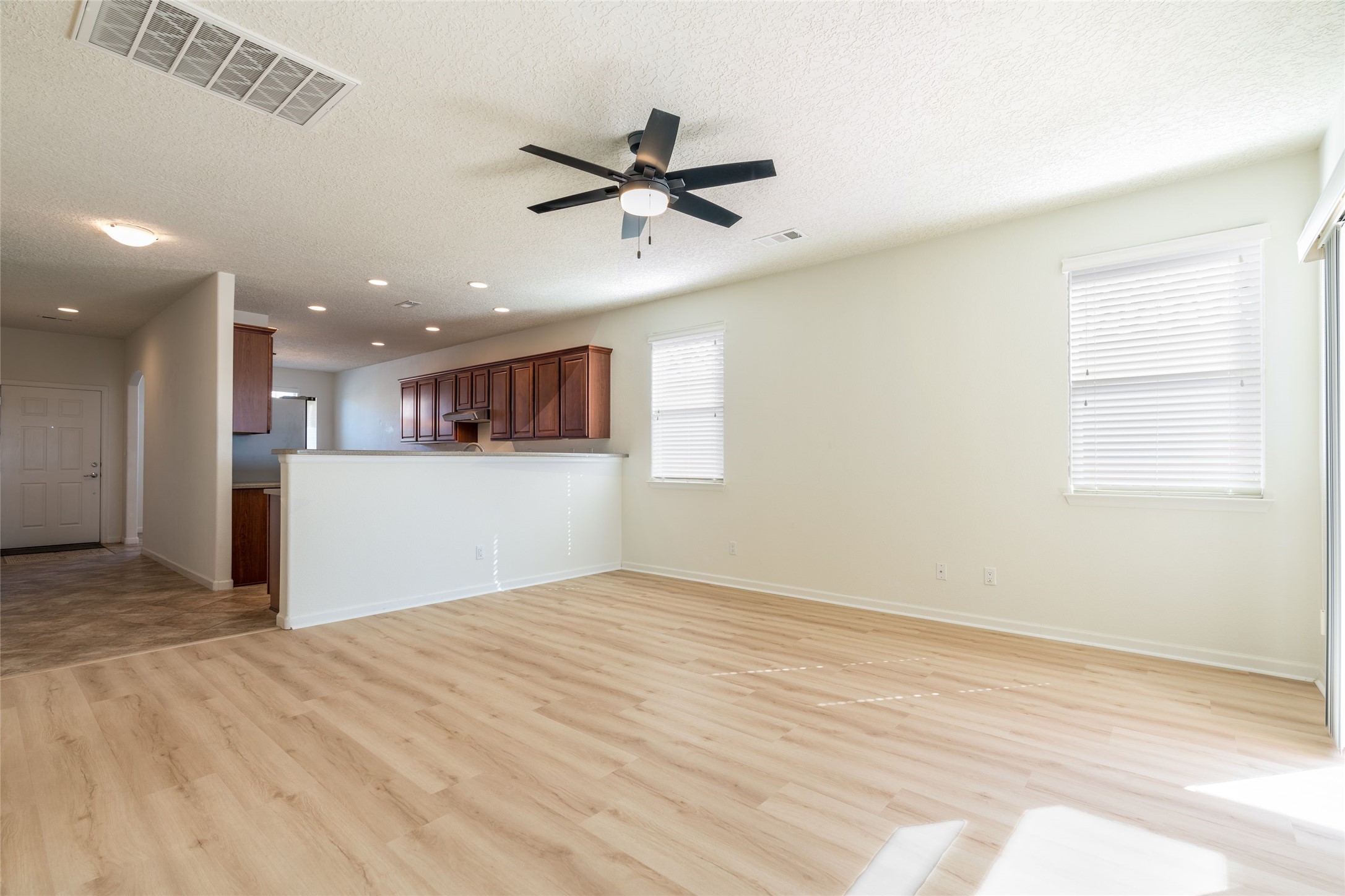 4010 Sierra Alta Avenue Northeast Rio Rancho, NM 87124 - Photo 13 of 40 Gallery Image 13