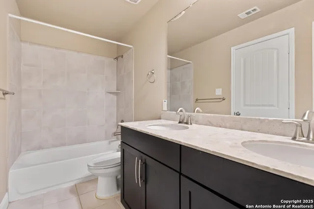 $2,100 | 2526 Gato Del Sol, San Antonio, TX 78245