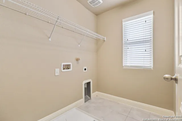$2,100 | 2526 Gato Del Sol, San Antonio, TX 78245