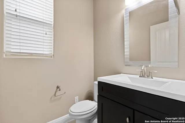 $2,100 | 2526 Gato Del Sol, San Antonio, TX 78245