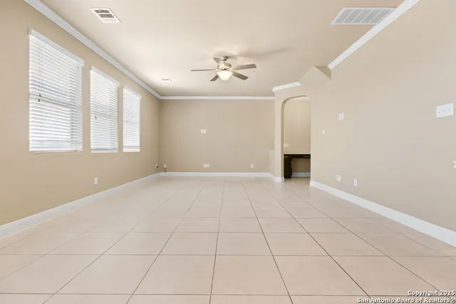 $2,100 | 2526 Gato Del Sol, San Antonio, TX 78245