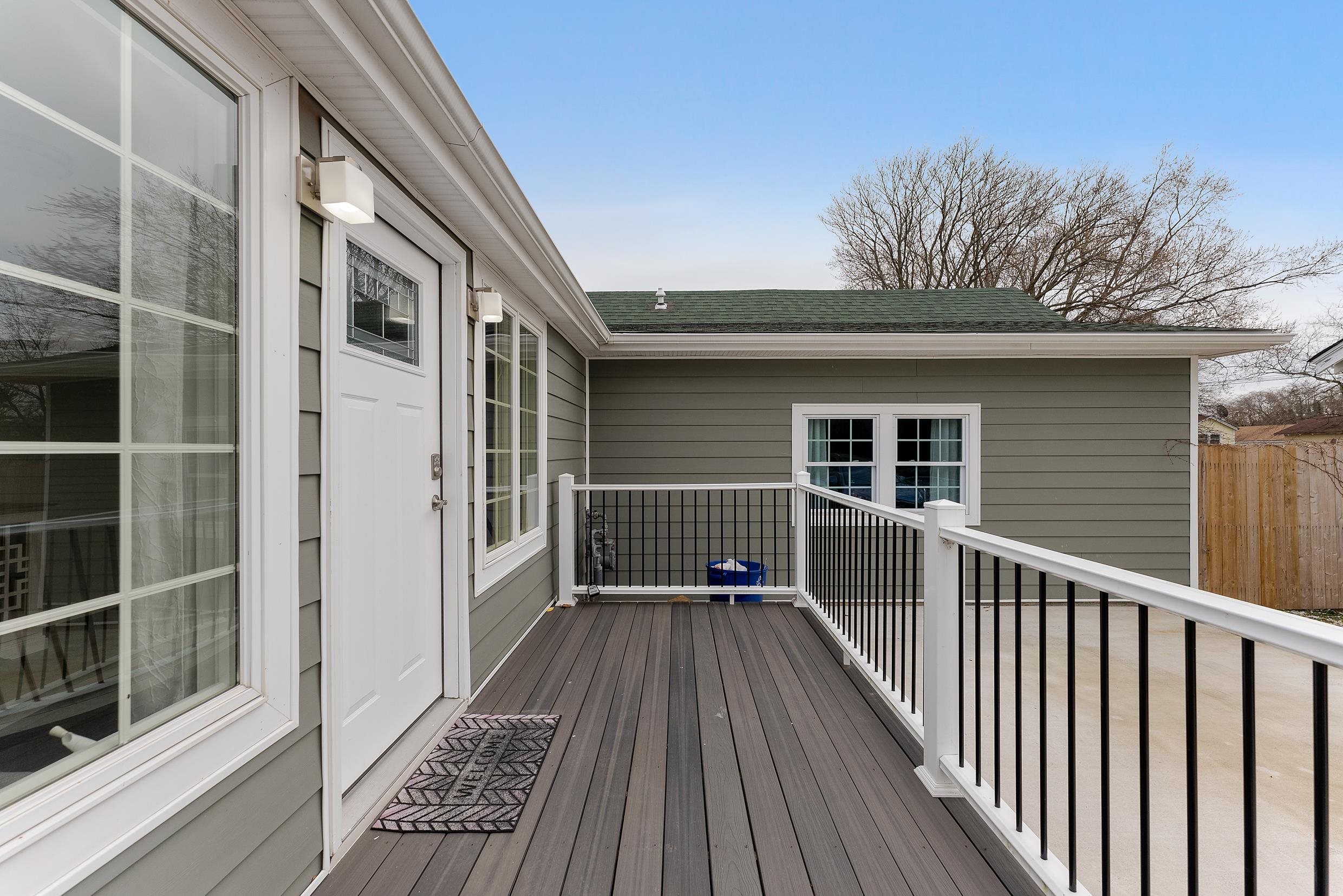 545 Seashore Road Erma, NJ 08204 - Photo 2 of 22 a view of a house with wooden floor