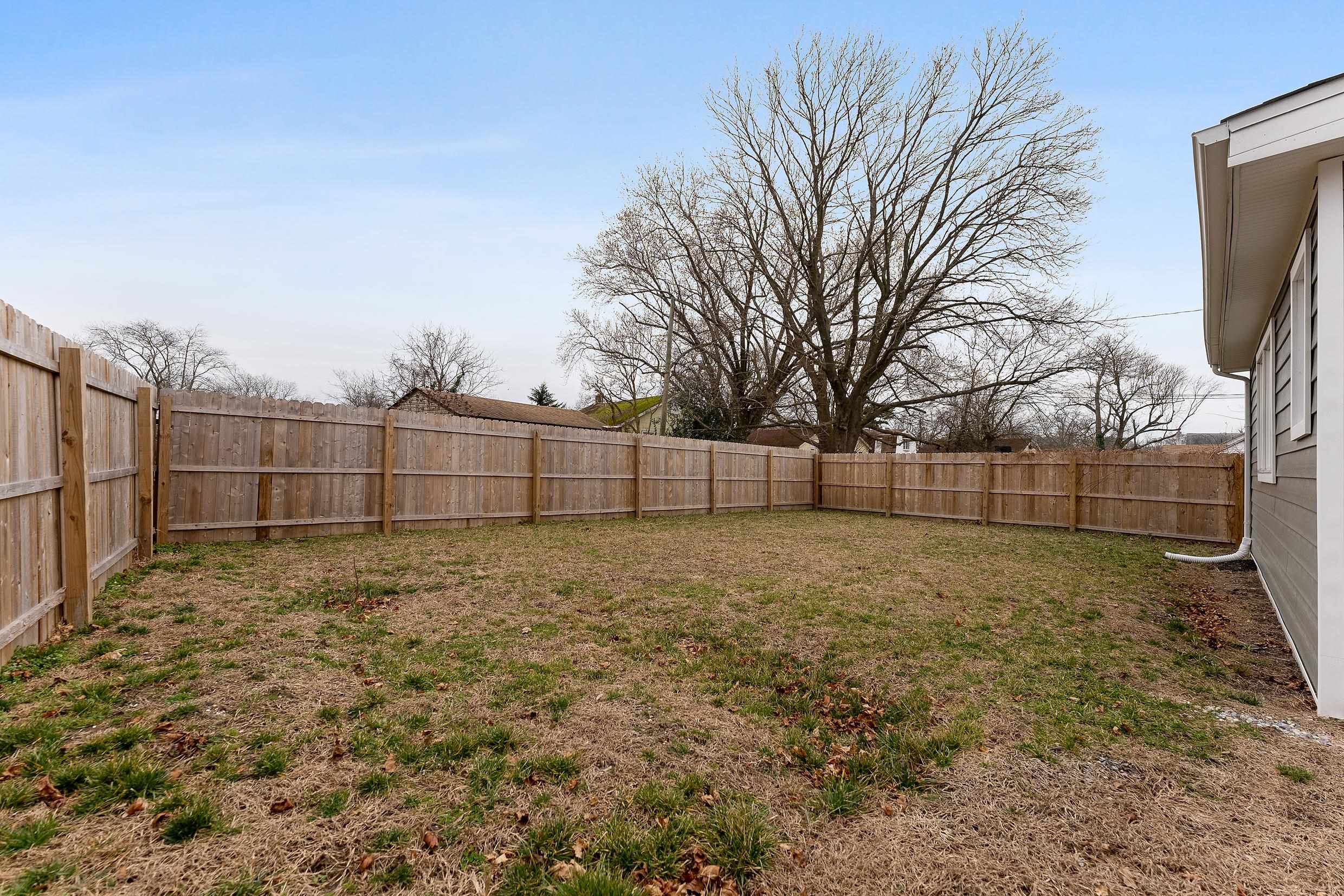 545 Seashore Road Erma, NJ 08204 - Photo 5 of 22 a view of a backyard