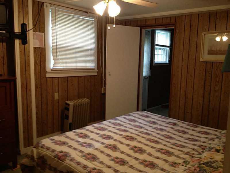 136 Pine Hill Road North Ogunquit, ME 03907 - Photo 26 of 35 Bedroom. Apartment Bedroom