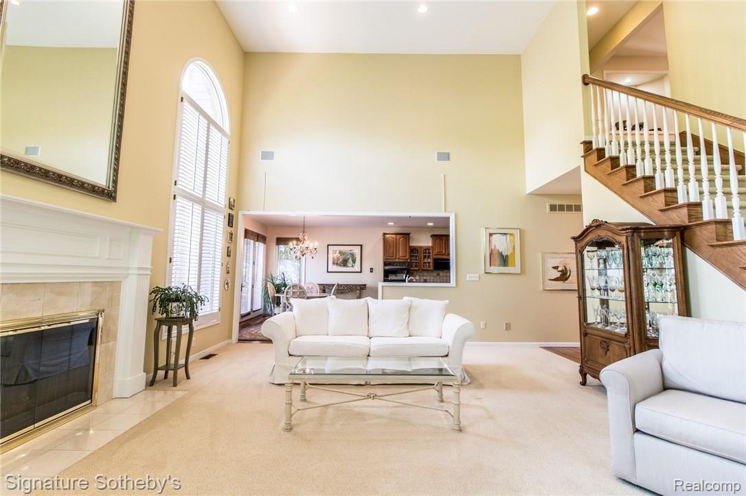 1650 Scenic Hollow Rochester, MI 48306 - Photo 33 of 60 442018HDR.jpg