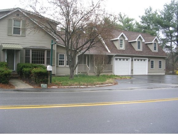 16 Gilcreast Road Londonderry, NH 03053 - Photo 1 of 1