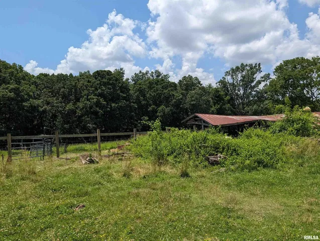 $299,000 | 340 Dameron Lane, Vienna, IL 62995