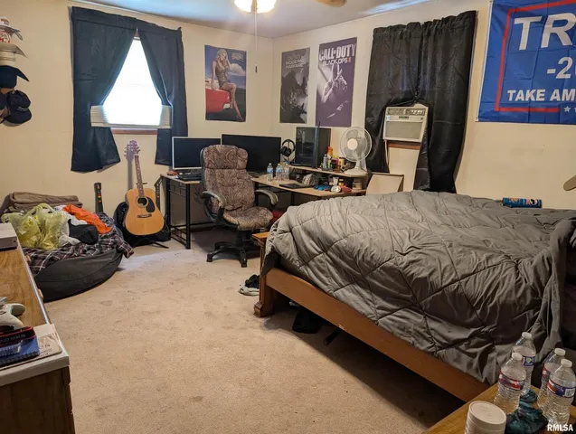 $299,000 | 340 Dameron Lane, Vienna, IL 62995