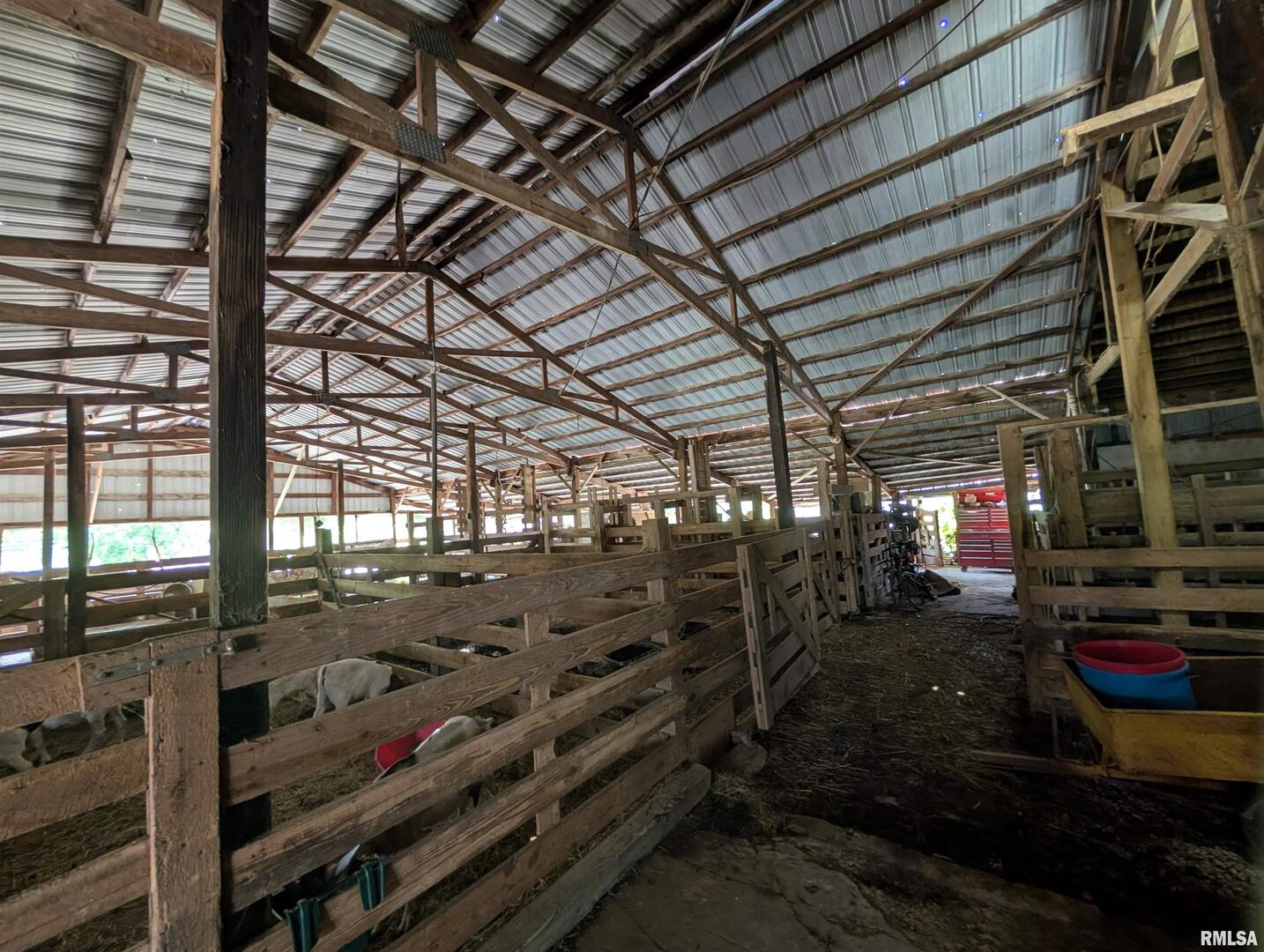 340 Dameron Lane Vienna, IL 62995 - Photo 44 of 46 a view of a room with gym equipment