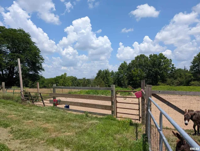 $299,000 | 340 Dameron Lane, Vienna, IL 62995