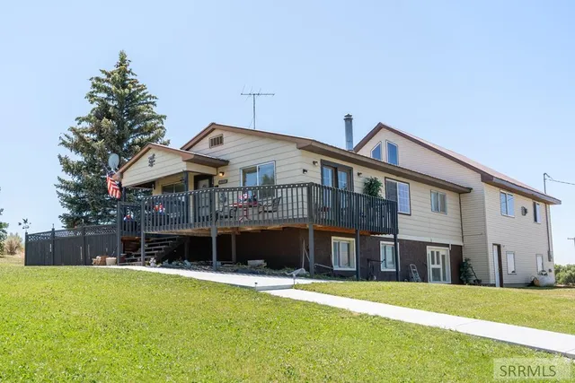 $550,000 | 1225 North 885 East, Shelley, ID 83274