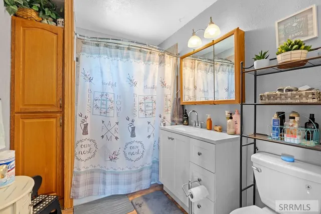 $550,000 | 1225 North 885 East, Shelley, ID 83274