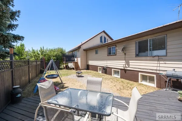 $540,000 | 1225 North 885 East, Shelley, ID 83274