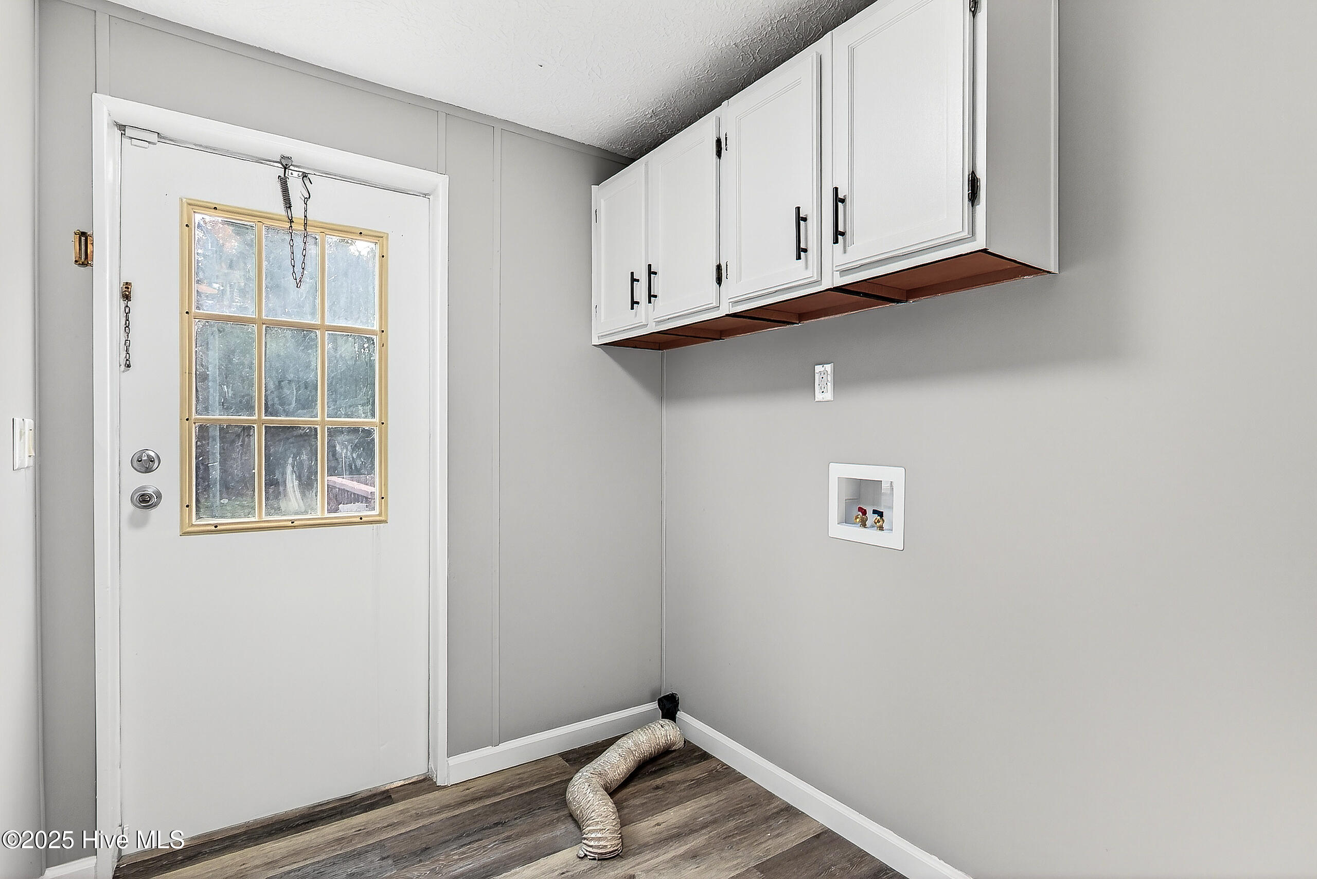 1500 Kader Merritt Road Rose Hill, NC 28458 - Photo 29 of 43 Laundry Room