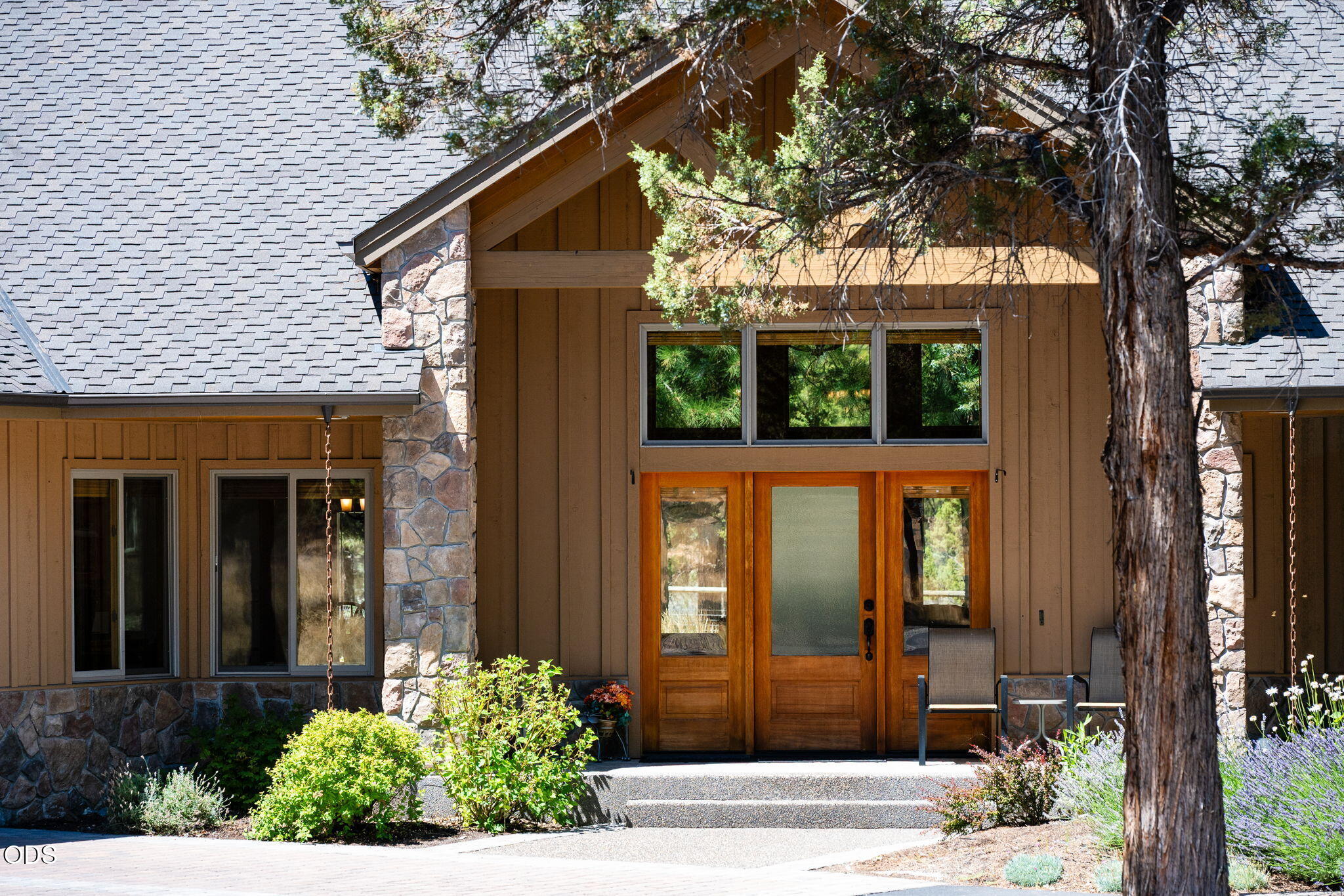 17690 Mountain View Road Sisters, OR 97759 - Photo 5 of 83 Gallery Image 5