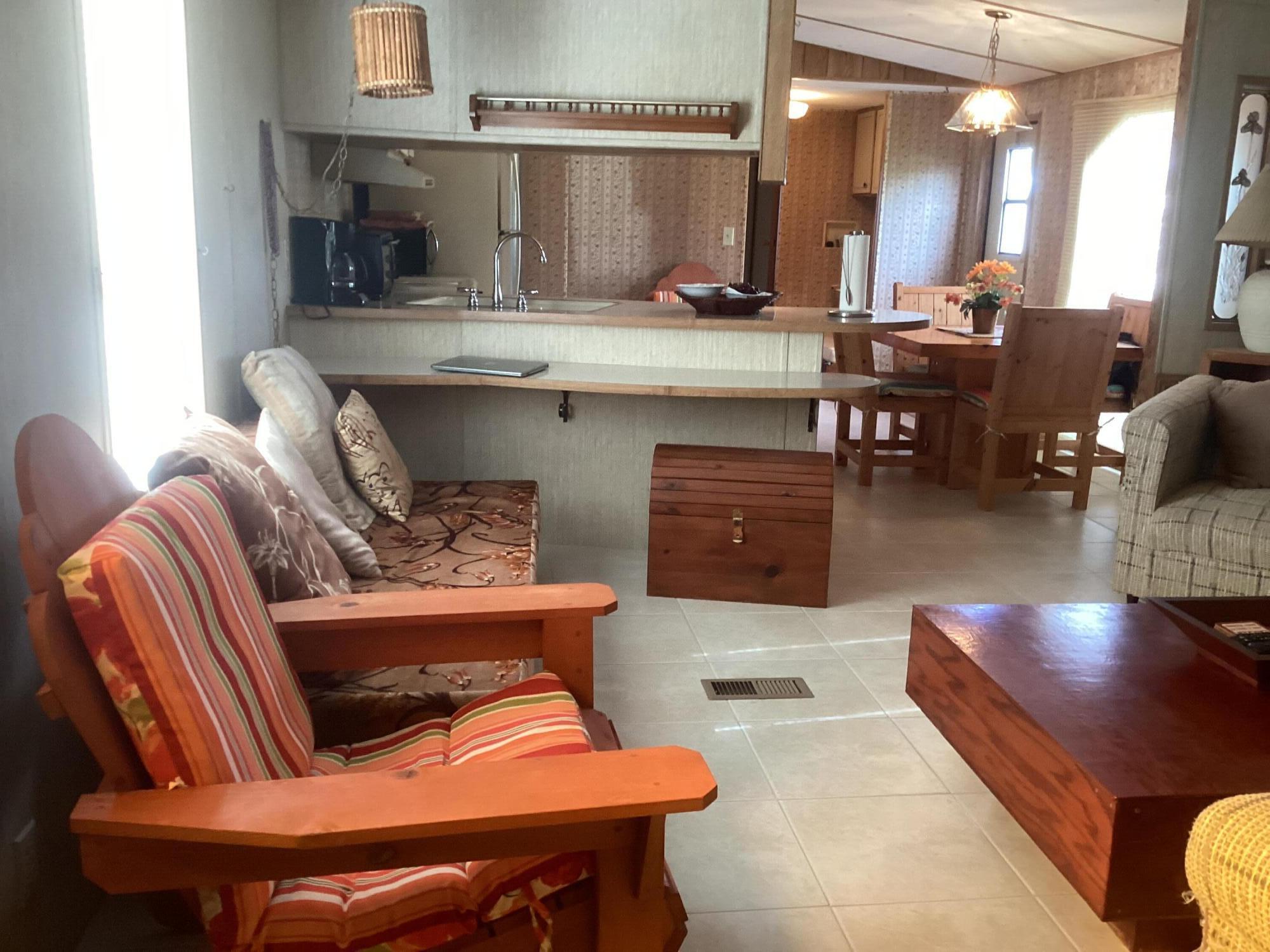 264 Mars Lane Key West, FL 33040 - Photo 7 of 19 IMG_6102