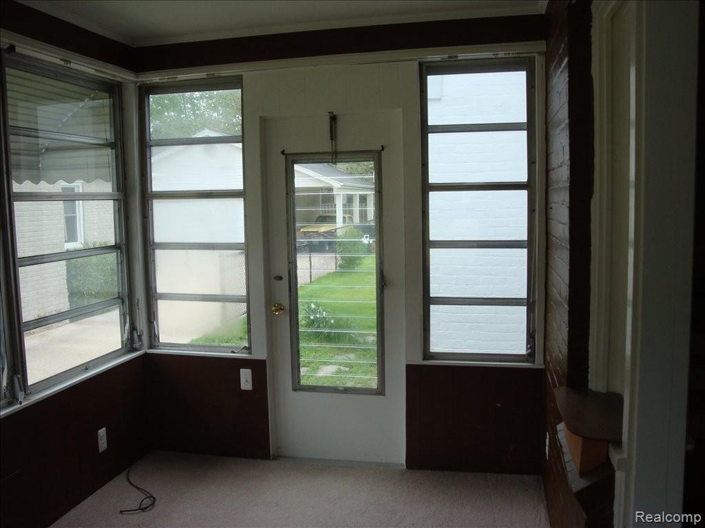 1034 Hampton Road Grosse Pointe, MI 48236 - Photo 12 of 14 Sunroom
