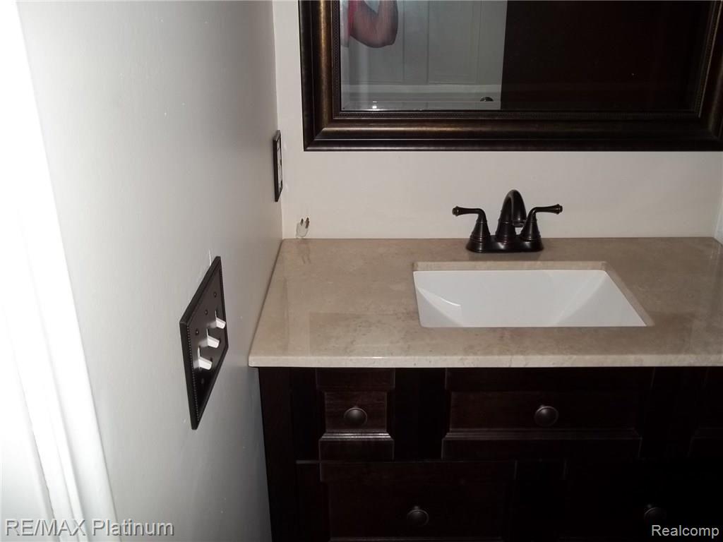 4411 East Allen Road Howell, MI 48855 - Photo 27 of 43