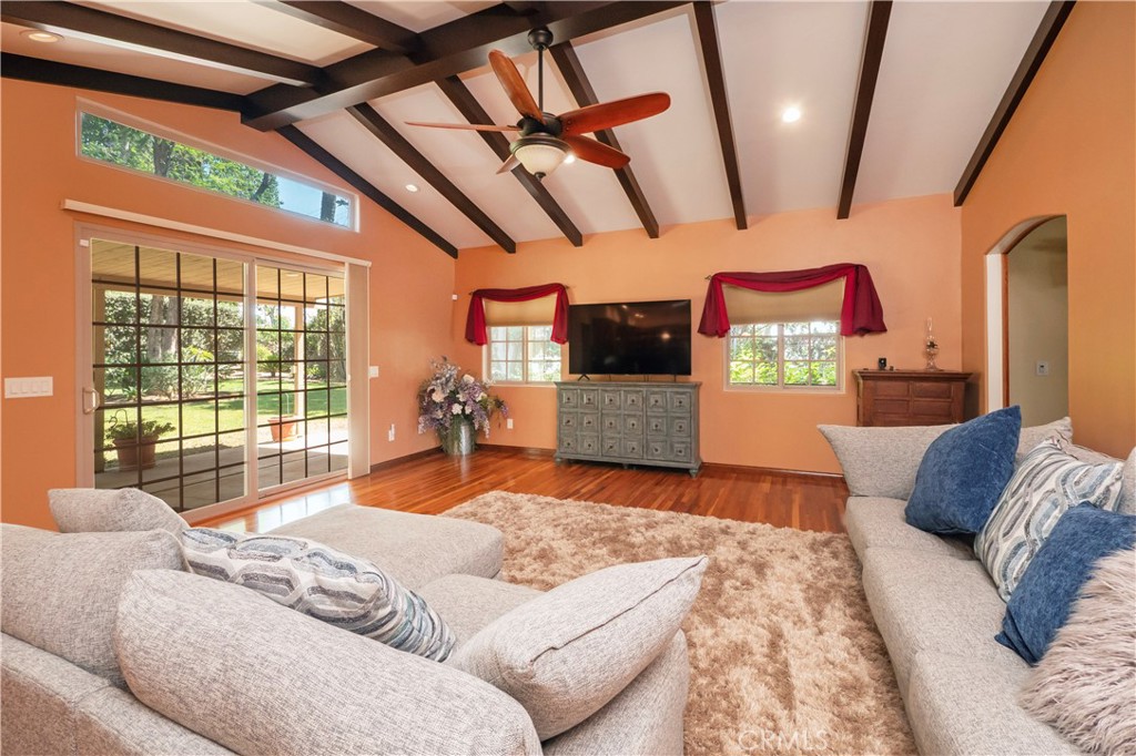 2083 Grace Street Riverside, CA 92504 - Photo 5 of 70