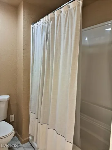 $1,950 | 270 East Flamingo Road, Unit 212, Las Vegas, NV 89169