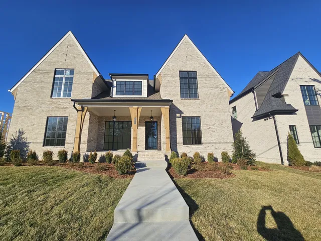 $1,699,900 | 2962 Del Rio Pike, Franklin, TN 37069