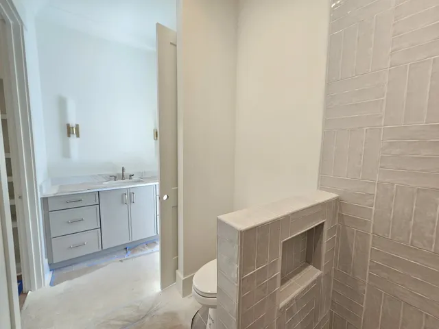 a view of an empty walk in closet