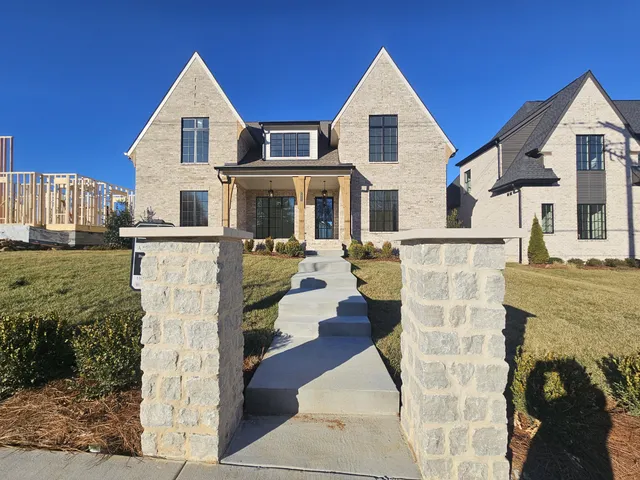 $1,699,900 | 2962 Del Rio Pike, Franklin, TN 37069