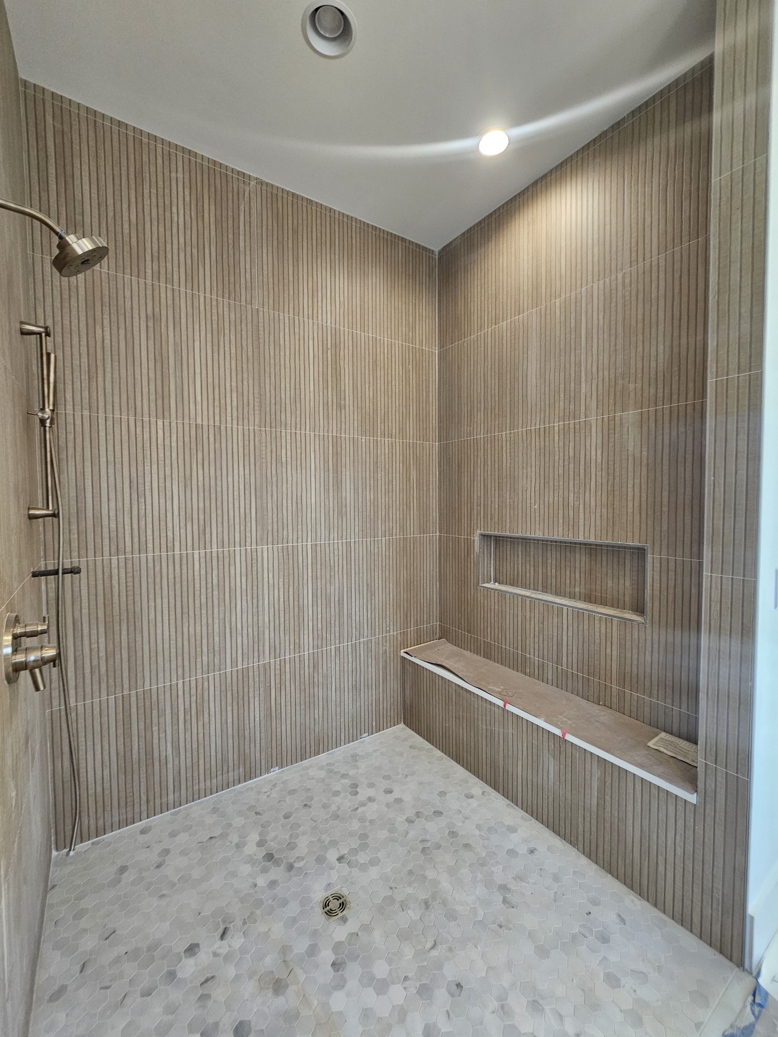 2962 Del Rio Pike Franklin, TN 37069 - Photo 35 of 69 a bathroom with a bathtub and shower