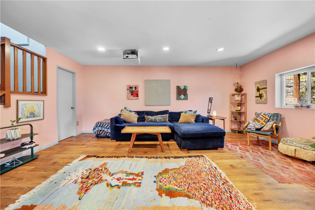 5341 Monterey Road Los Angeles, CA 90042 - Photo 8 of 40 family/great room