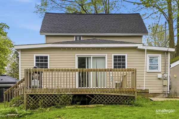 $185,000 | 1323 4th Avenue, Lake Odessa, MI 48849