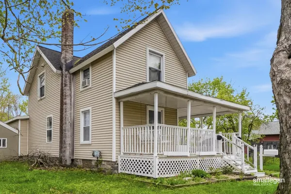 $185,000 | 1323 4th Avenue, Lake Odessa, MI 48849