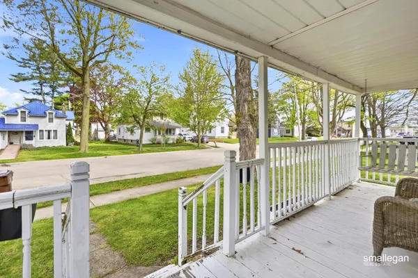 $185,000 | 1323 4th Avenue, Lake Odessa, MI 48849