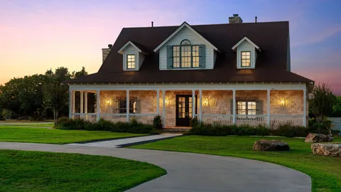 $1,395,000 | 148 Trail Master Circle, Driftwood, TX 78619