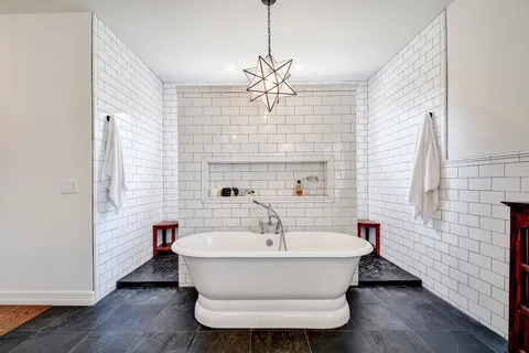 $1,395,000 | 148 Trail Master Circle, Driftwood, TX 78619