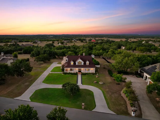$1,395,000 | 148 Trail Master Circle, Driftwood, TX 78619
