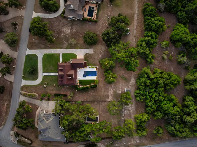 $1,395,000 | 148 Trail Master Circle, Driftwood, TX 78619