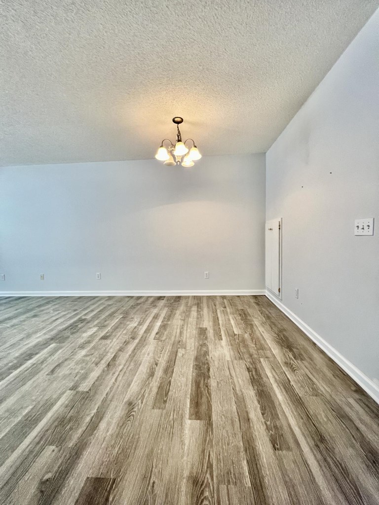 103 North Spring View Drive Enterprise, AL 36330 - Photo 4 of 20