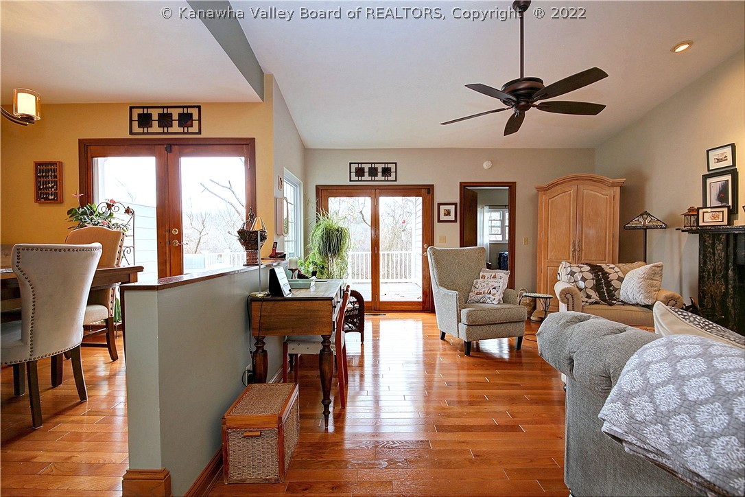 206 Flintlock Road Charleston, WV 25314 - Photo 6 of 35 Gallery Image 6
