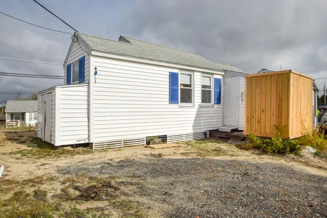 $135,000 | 241 Old Wharf Road, Unit 82, Dennis Port, MA 02639