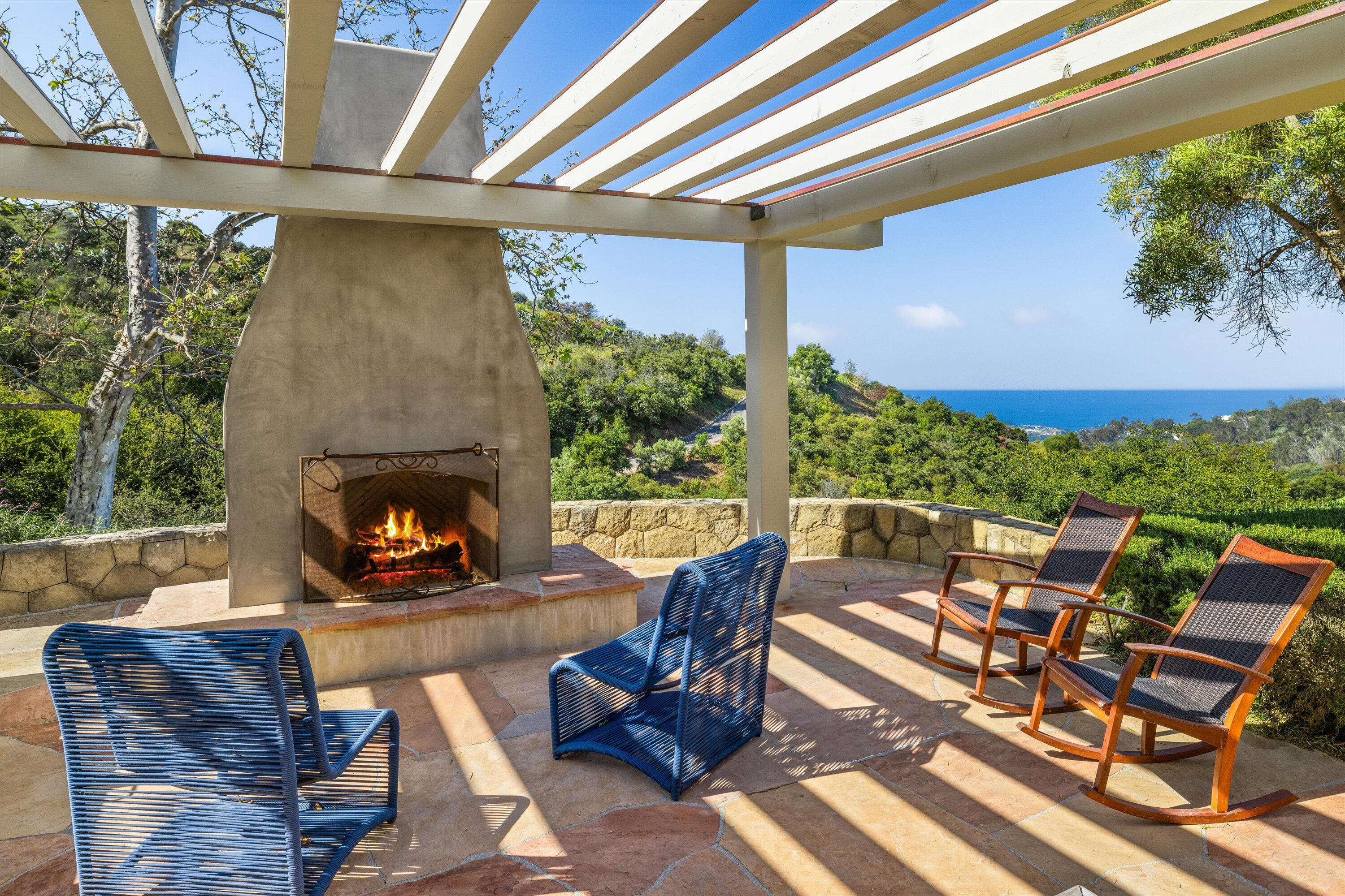 892 Toro Canyon Road Montecito, CA 93108 - Photo 10 of 39 892 Toro-10