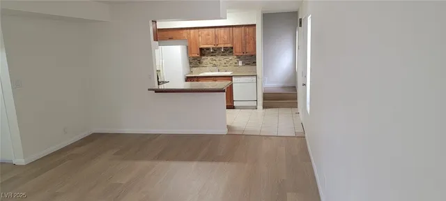 $1,550 | 5196 Golden Lane, Unit C, Las Vegas, NV 89119