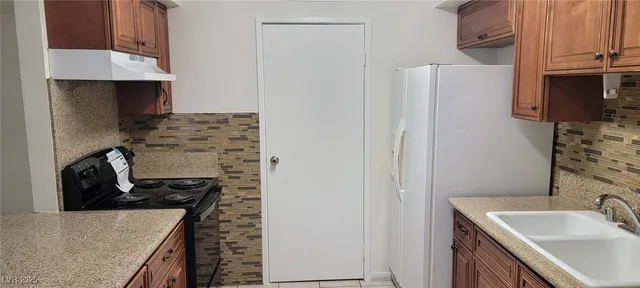 $1,550 | 5196 Golden Lane, Unit C, Las Vegas, NV 89119
