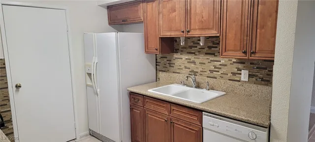 $1,550 | 5196 Golden Lane, Unit C, Las Vegas, NV 89119
