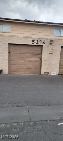 $1,550 | 5196 Golden Lane, Unit C, Las Vegas, NV 89119