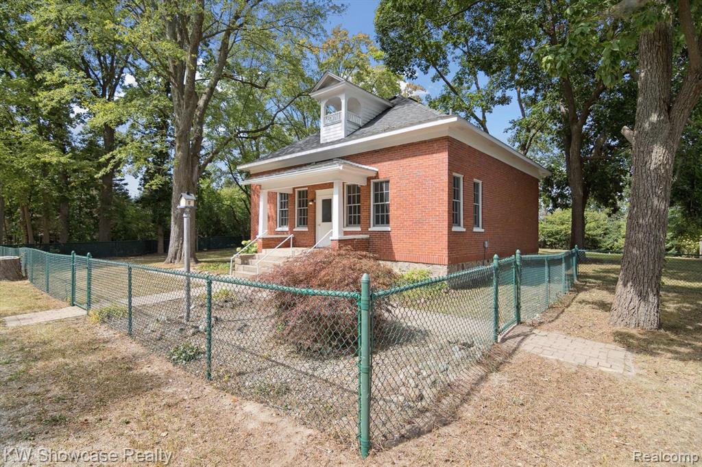 11000 Dexter-Chelsea Road Dexter, MI 48130 - Photo 6 of 39