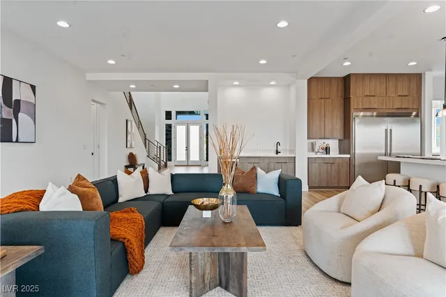 $1,444,808 | 328 Milan Street, Henderson, NV 89015