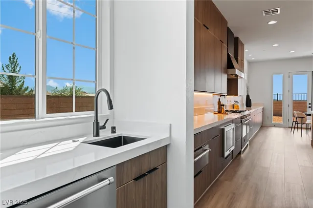 $1,444,808 | 328 Milan Street, Henderson, NV 89015