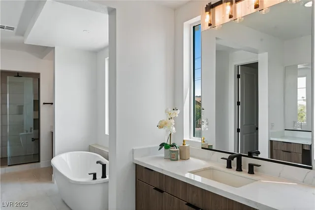 $1,444,808 | 328 Milan Street, Henderson, NV 89015