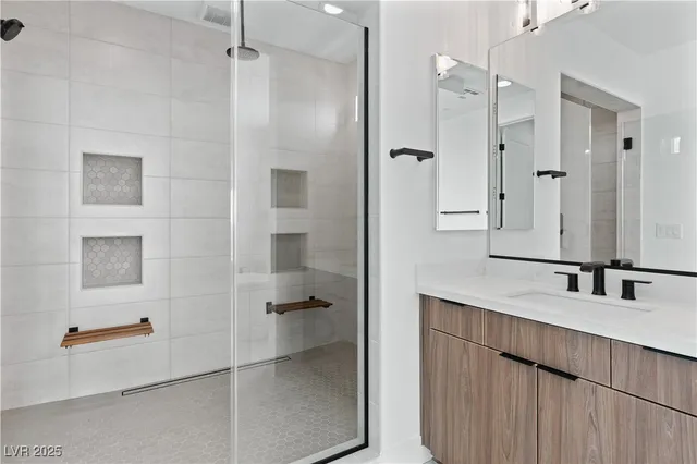 $1,444,808 | 328 Milan Street, Henderson, NV 89015